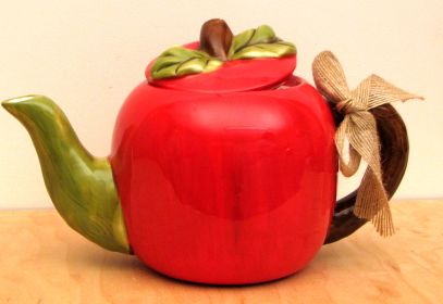 Ceramic Apple Tea Pot