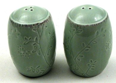 Leaf Salt and Pepper Set