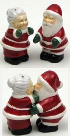 Santa Couple Salt and Pepper Set